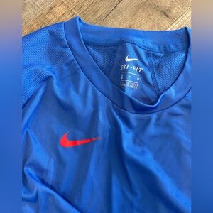 Nike women’s dri-fit long sleeve